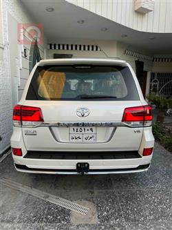 تويوتا لاندكروزر